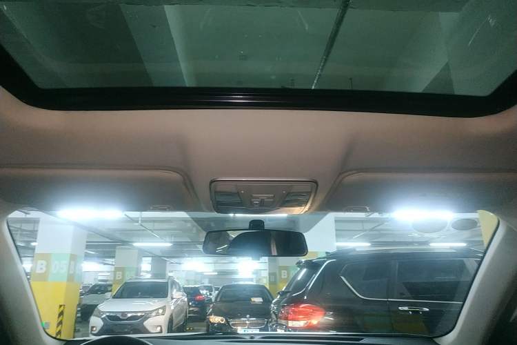 Used CHANGAN CS35PLUS 2021 Honor Million Edition 1.6L Manual Luxury Model Headliner