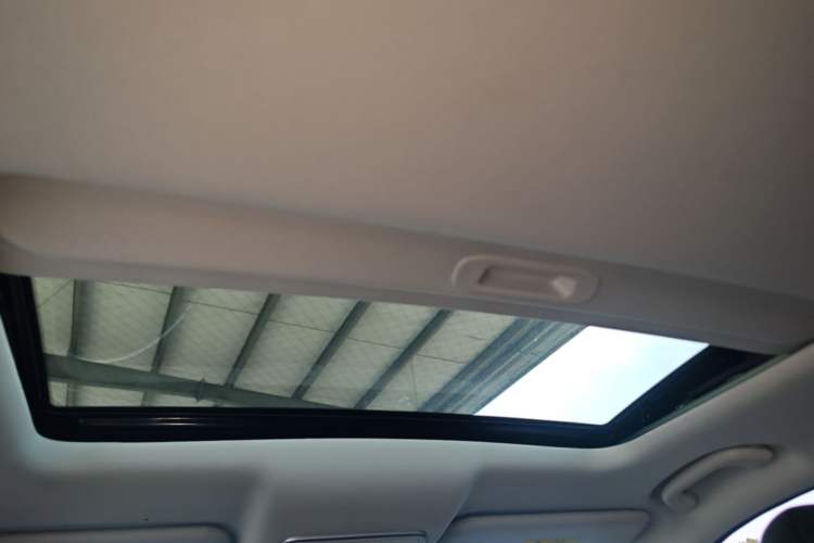 Used CHANGAN CS35PLUS 2021 Revised Version Blue Whale NE 1.4T DCT Luxury Edition Headliner