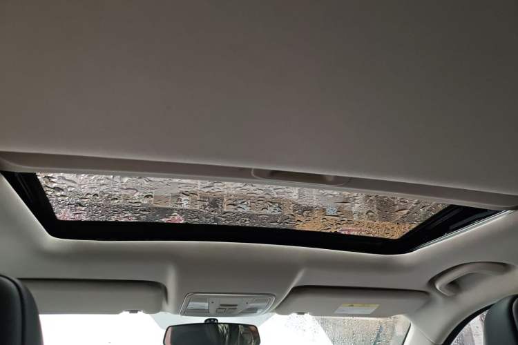 Used CHANGAN CS35PLUS 2021 Revised Version Blue Whale NE 1.4T DCT Luxury Edition Headliner