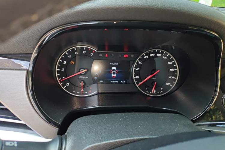 Used CHANGAN CS35PLUS 2021 Revised Version Glory Million Edition 1.6L Manual Luxury Edition Instrument Cluster