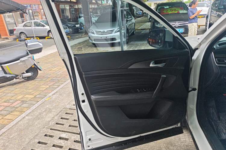 Used CHANGAN CS35PLUS 2021 Honor Million Edition 1.6L CVT Luxury Model Interior 2