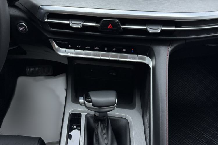 Used CHANGAN CS35PLUS 2021 Blue Whale NE 1.4T DCT Prestige Model Interior 2