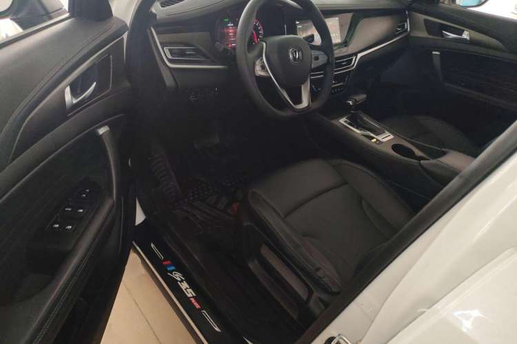 Used CHANGAN CS35PLUS 2021 Honor Million Edition 1.6L CVT Luxury Model Interior 3