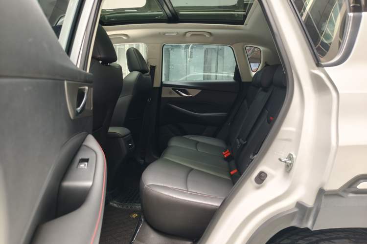 Used CHANGAN CS35PLUS 2021 Blue Whale NE 1.4T DCT Prestige Model Interior 4