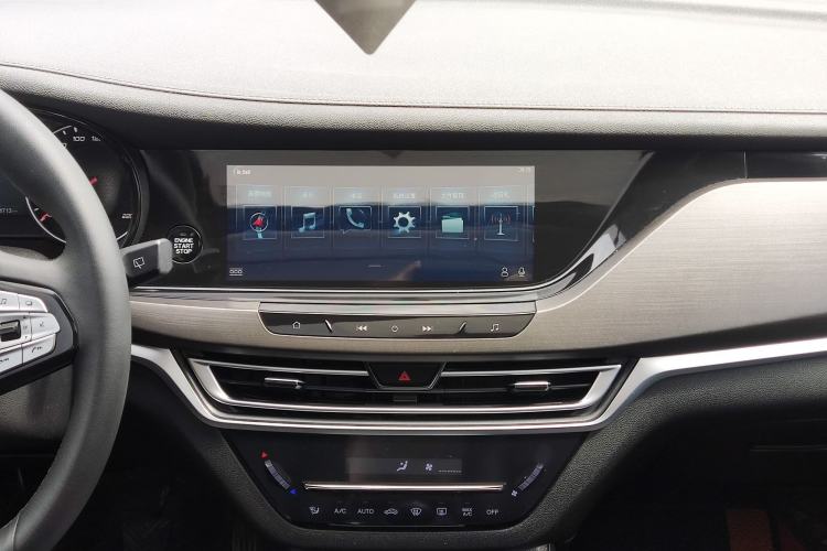 Used CHANGAN CS35PLUS 2021 Honor Million Edition 1.6L Manual Luxury Model Interior 4
