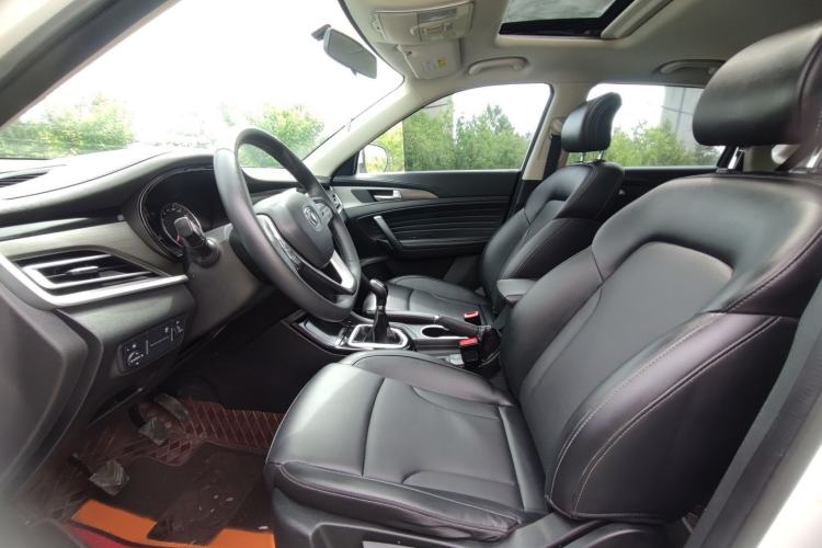Used CHANGAN CS35PLUS 2021 Honor Million Edition 1.6L Manual Luxury Model Interior 6