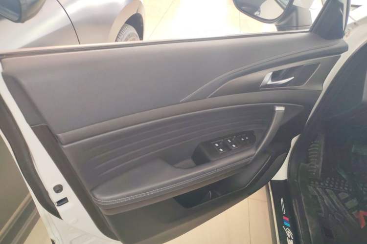 Used CHANGAN CS35PLUS 2021 Honor Million Edition 1.6L CVT Luxury Model Interior 7