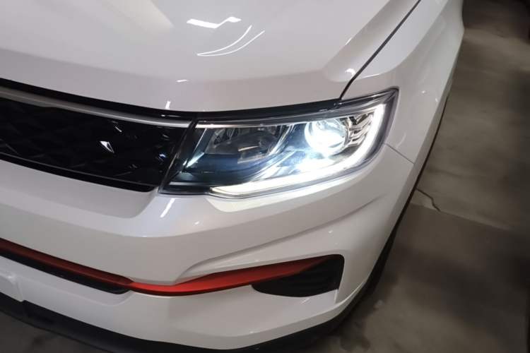 Used CHANGAN CS35PLUS 2021 Honor Million Edition 1.6L CVT Luxury Model Left Front Headlight
