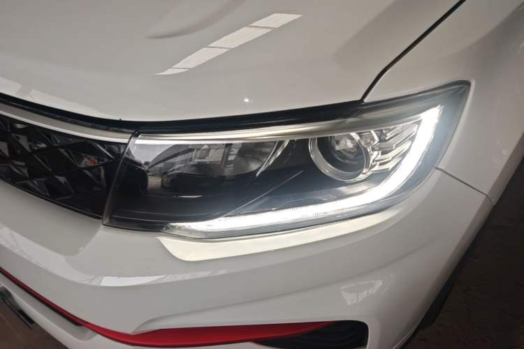 Used CHANGAN CS35PLUS 2021 Honor Million Edition 1.6L CVT Elite Model Left Front Headlight