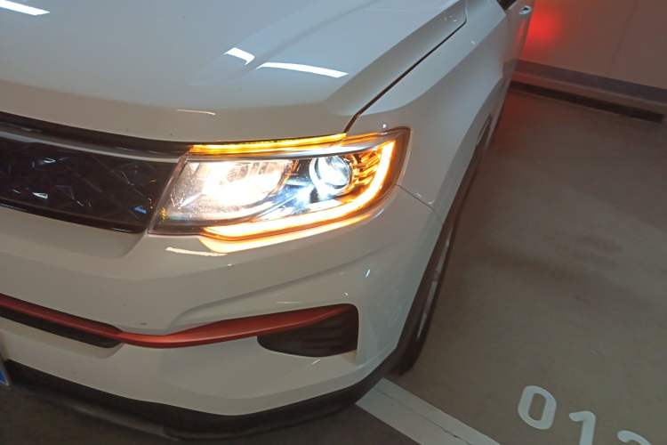 Used CHANGAN CS35PLUS 2021 Honor Million Edition 1.6L CVT Elite Model Left Front Headlight
