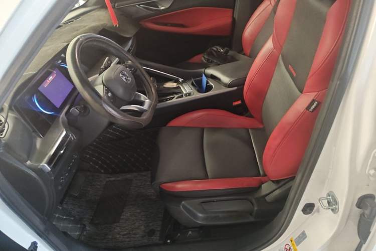 Used CHANGAN CS35PLUS 2021 Revised Version Blue Whale NE 1.4T DCT Prestige Edition Left Front Seat