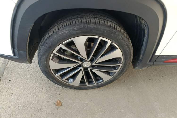 Used CHANGAN CS35PLUS 2021 Blue Whale NE 1.4T DCT Prestige Model Left Front Wheel Hub