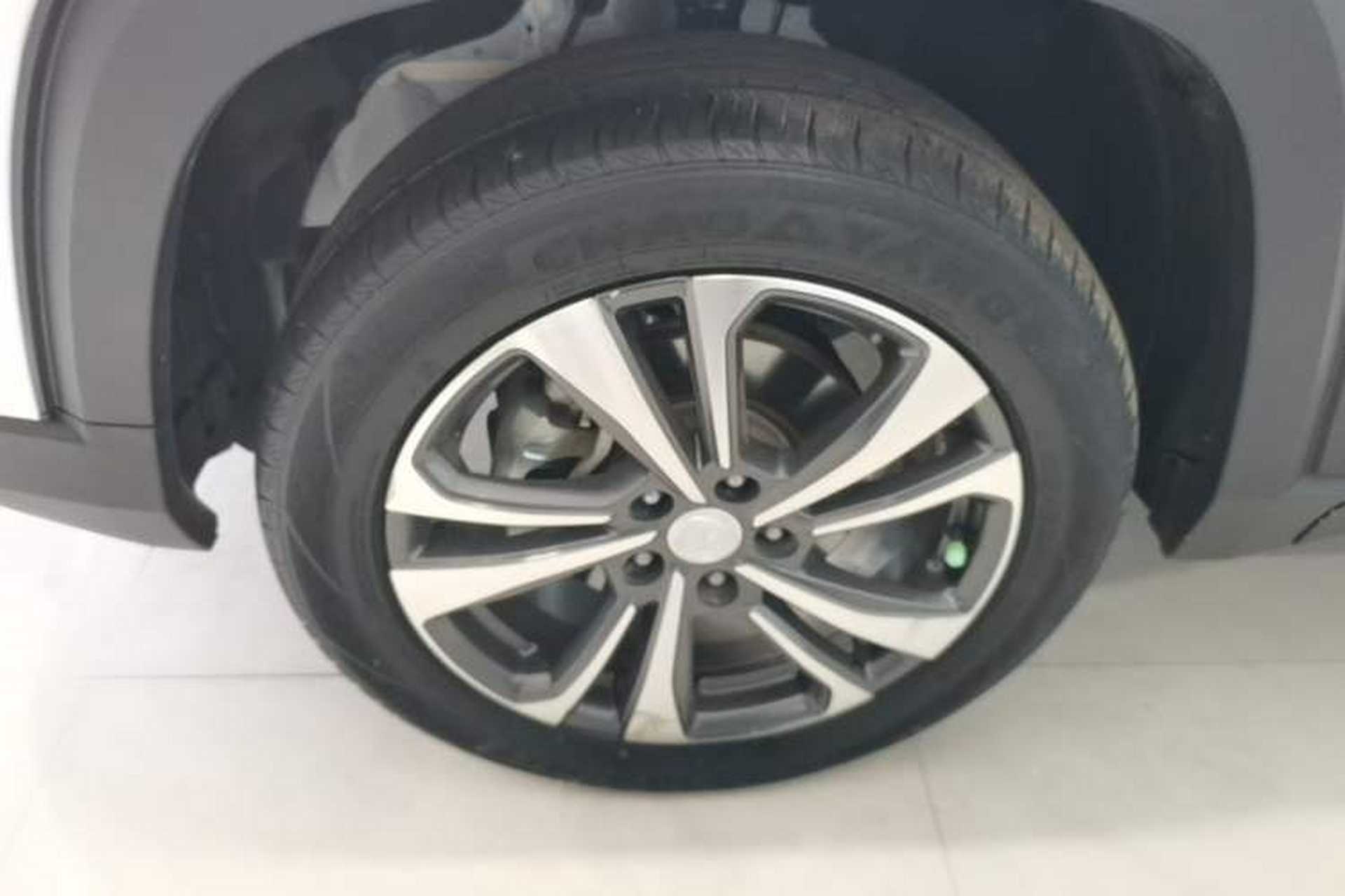 Used CHANGAN CS35PLUS 2021 Honor Million Edition 1.6L Manual Luxury Model Left Front Wheel Hub