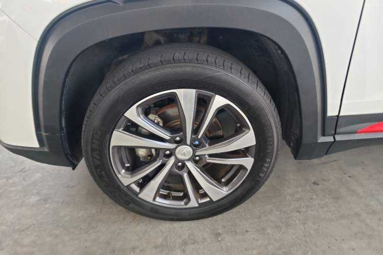 Used CHANGAN CS35PLUS 2021 Revised Version Blue Whale NE 1.4T DCT Luxury Edition Left Front Wheel Hub