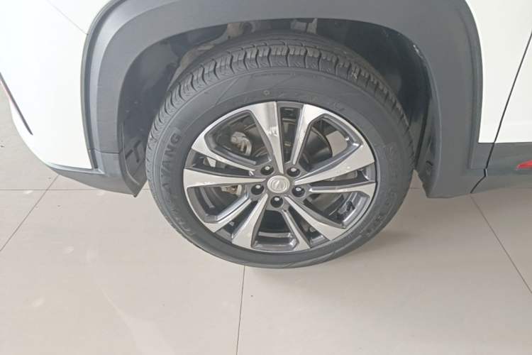 Used CHANGAN CS35PLUS 2021 Revised Version Blue Whale NE 1.4T DCT Luxury Edition Left Front Wheel Hub