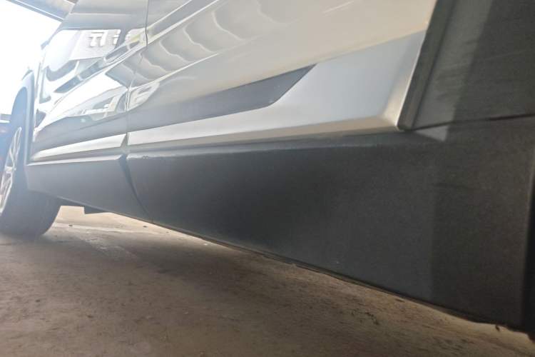 Used CHANGAN CS35PLUS 2021 Honor Million Edition 1.6L CVT Elite Model Left Side Sill