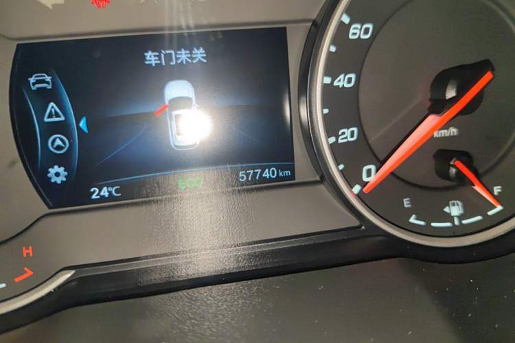 Used CHANGAN CS35PLUS 2021 Revised Version Glory Million Edition 1.6L Manual Luxury Edition Odometer Close Up
