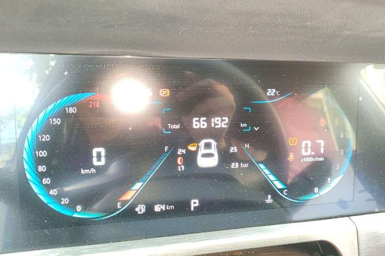 Used CHANGAN CS35PLUS 2021 Blue Whale NE 1.4T DCT Luxury Model Odometer Close Up