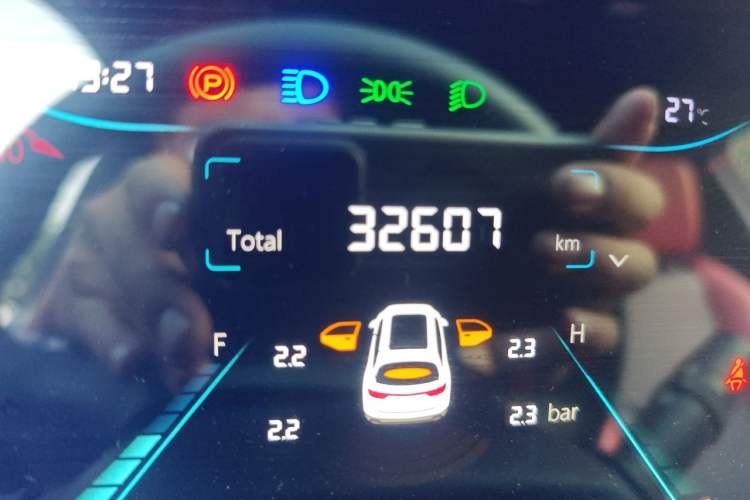 Used CHANGAN CS35PLUS 2021 Blue Whale NE 1.4T DCT Luxury Model Odometer Close Up