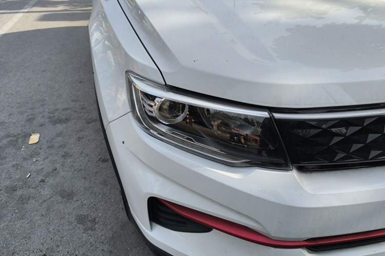 Used CHANGAN CS35PLUS 2021 Honor Million Edition 1.6L CVT Elite Model Right Front Headlight