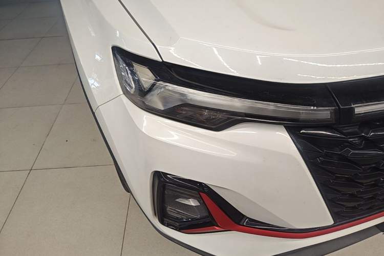 Used CHANGAN CS35PLUS 2021 Revised Version Blue Whale NE 1.4T DCT Prestige Edition Right Front Headlight