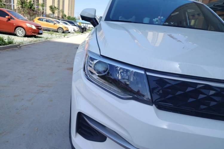 Used CHANGAN CS35PLUS 2021 Honor Million Edition 1.6L CVT Luxury Model Right Front Headlight