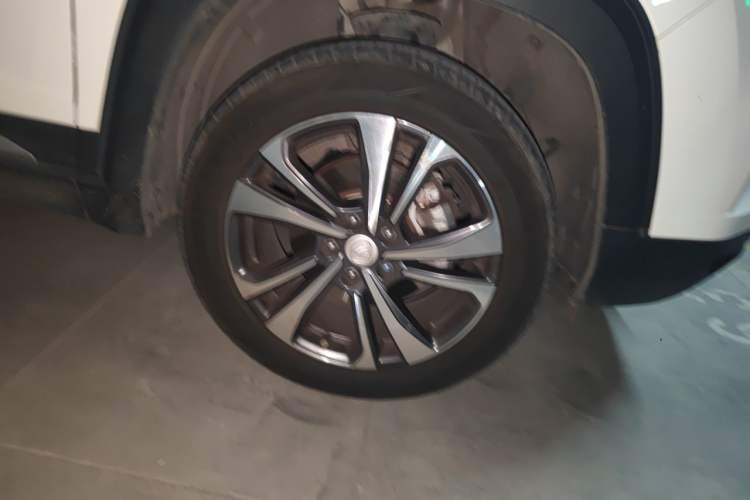Used CHANGAN CS35PLUS 2021 Revised Version Glory Million Edition 1.6L Manual Luxury Edition Right Front Wheel Hub
