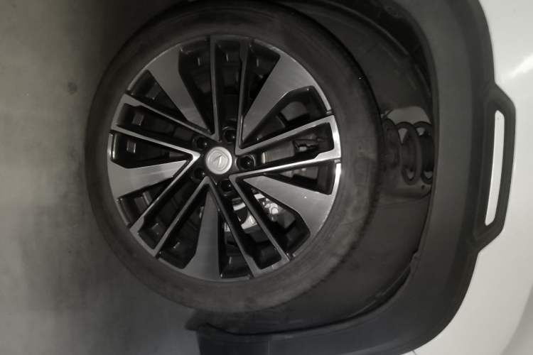 Used CHANGAN CS35PLUS 2021 Blue Whale NE 1.4T DCT Prestige Model Right Front Wheel Hub