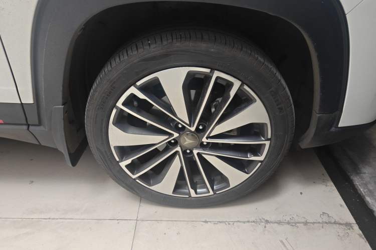 Used CHANGAN CS35PLUS 2021 Revised Version Blue Whale NE 1.4T DCT Prestige Edition Right Front Wheel Hub