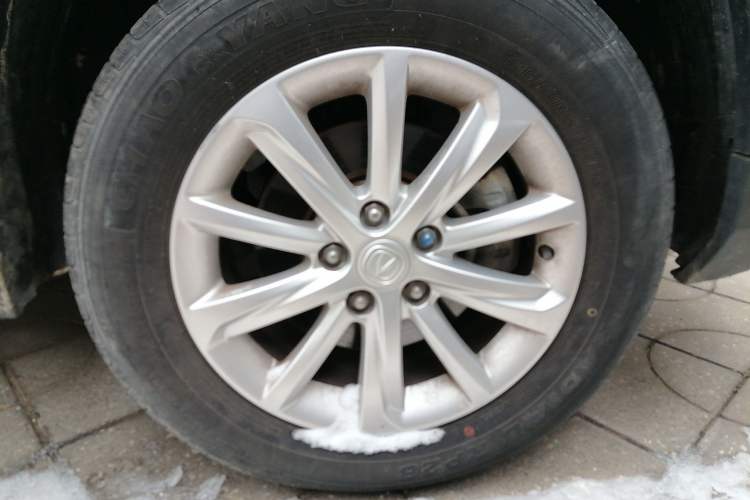 Used CHANGAN CS35PLUS 2021 Honor Million Edition 1.6L CVT Elite Model Right Front Wheel Hub