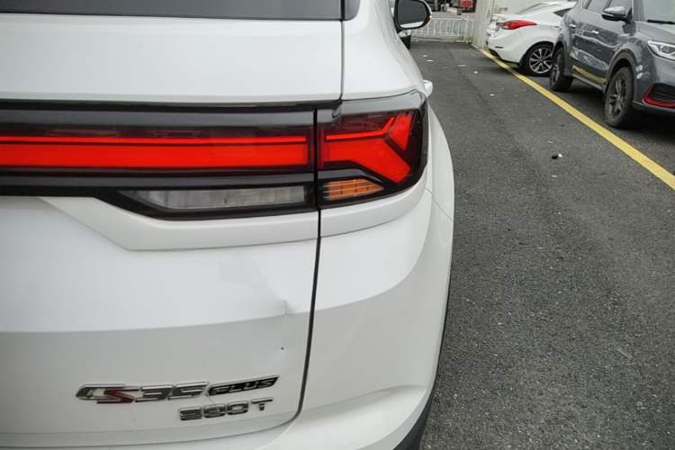 Used CHANGAN CS35PLUS 2021 Blue Whale NE 1.4T DCT Prestige Model Right Rear Taillight