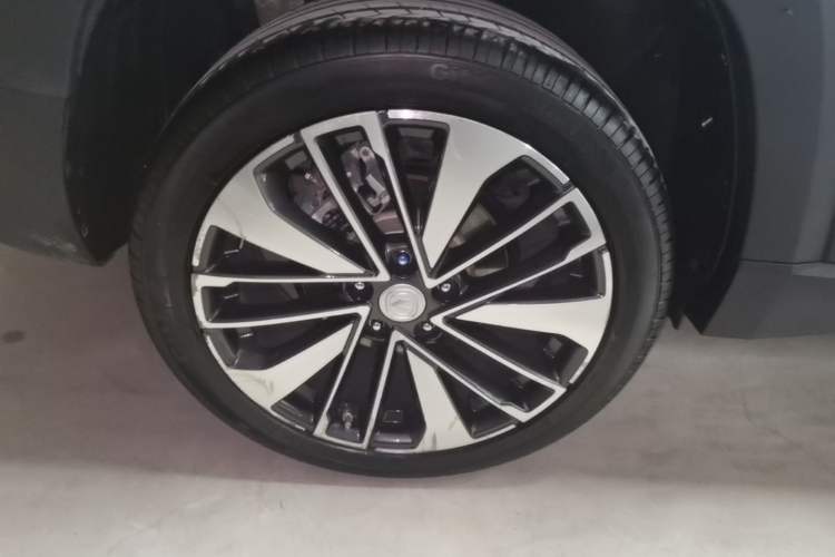 Used CHANGAN CS35PLUS 2021 Blue Whale NE 1.4T DCT Prestige Model Right Rear Wheel Hub