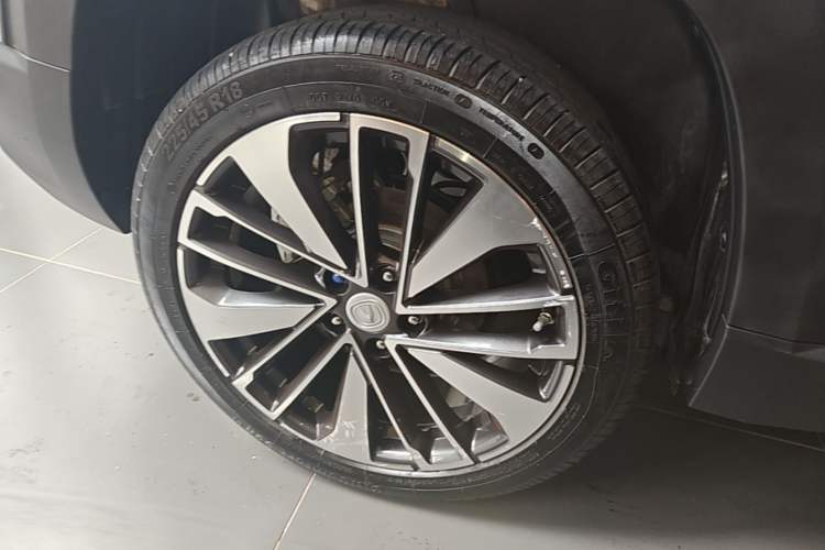 Used CHANGAN CS35PLUS 2021 Blue Whale NE 1.4T DCT Prestige Model Right Rear Wheel Hub