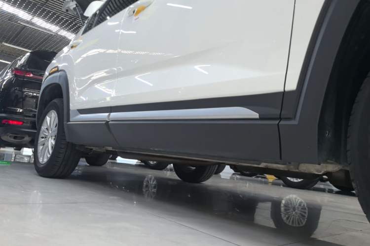 Used CHANGAN CS35PLUS 2021 Honor Million Edition 1.6L Manual Elite Model Right Side Sill