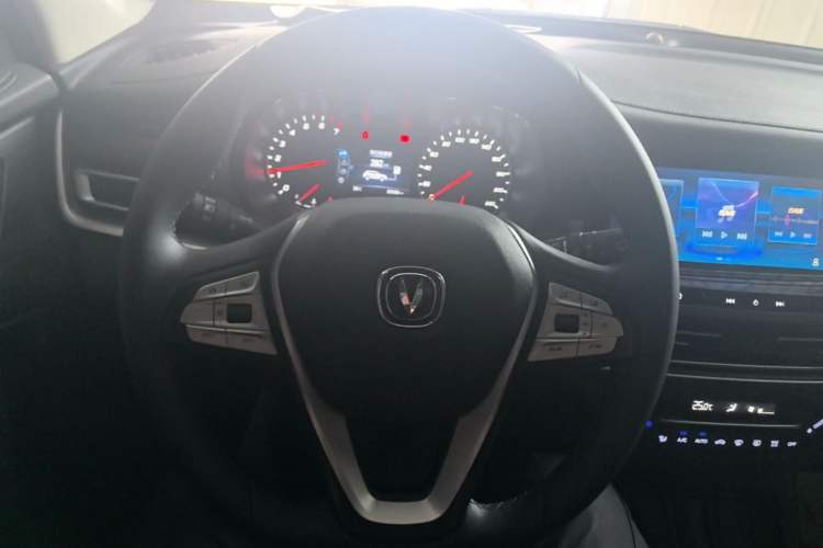 Used CHANGAN CS35PLUS 2021 Honor Million Edition 1.6L Manual Luxury Model Steering Wheel