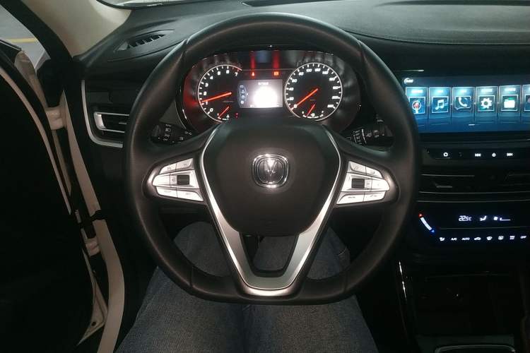 Used CHANGAN CS35PLUS 2021 Honor Million Edition 1.6L Manual Luxury Model Steering Wheel