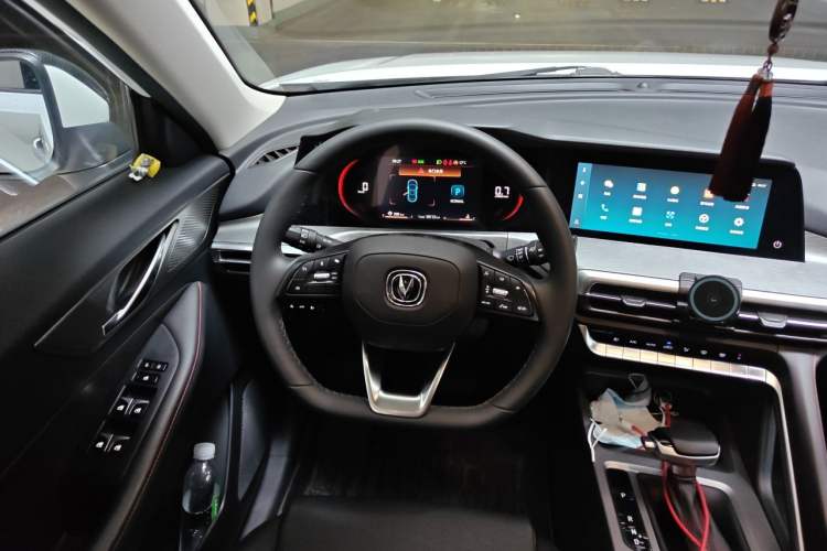 Used CHANGAN CS35PLUS 2021 Revised Version Blue Whale NE 1.4T DCT Prestige Edition Steering Wheel
