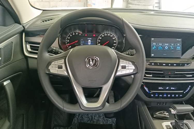 Used CHANGAN CS35PLUS 2021 Honor Million Edition 1.6L CVT Elite Model Steering Wheel