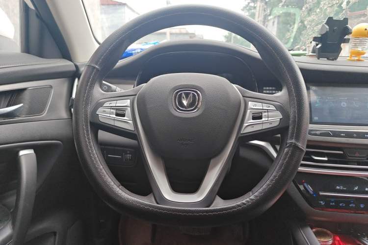 Used CHANGAN CS35PLUS 2021 Honor Million Edition 1.6L CVT Elite Model Steering Wheel