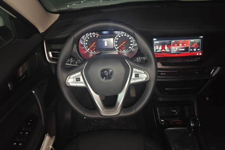 Used CHANGAN CS35PLUS 2021 Honor Million Edition 1.6L Manual Luxury Model Steering Wheel