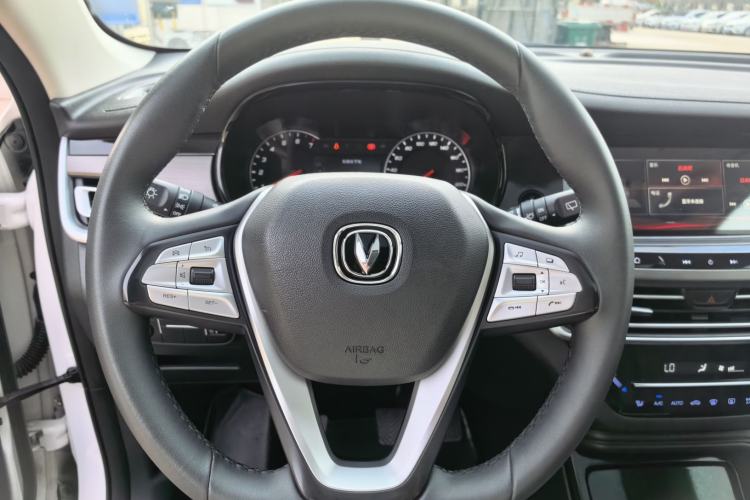 Used CHANGAN CS35PLUS 2021 Honor Million Edition 1.6L Manual Luxury Model Steering Wheel