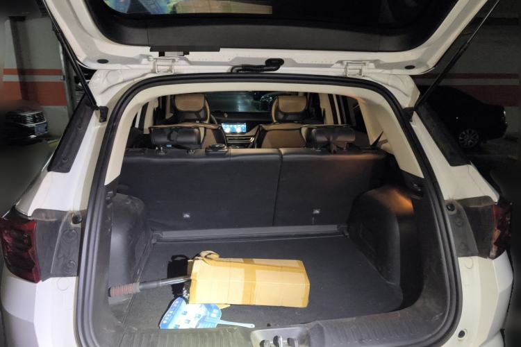 Used CHANGAN CS35PLUS 2021 Honor Million Edition 1.6L Manual Luxury Model Trunk