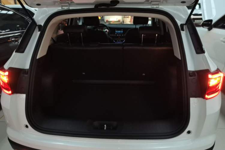 Used CHANGAN CS35PLUS 2021 Honor Million Edition 1.6L Manual Elite Model Trunk