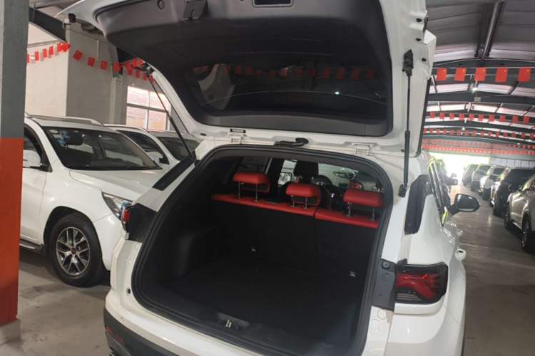 Used CHANGAN CS35PLUS 2021 Revised Version Blue Whale NE 1.4T DCT Luxury Edition Trunk