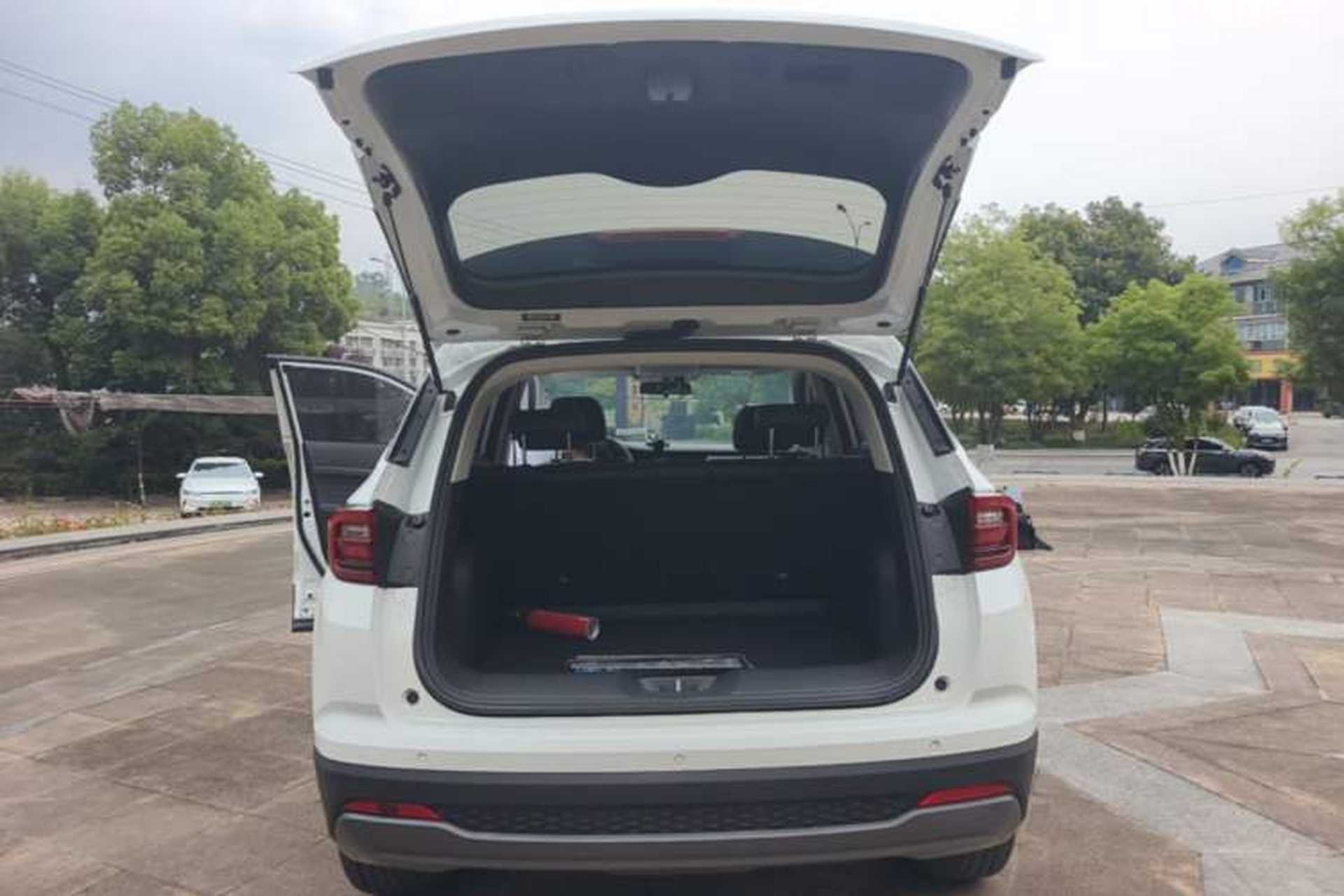 Used CHANGAN CS35PLUS 2021 Honor Million Edition 1.6L Manual Luxury Model Trunk
