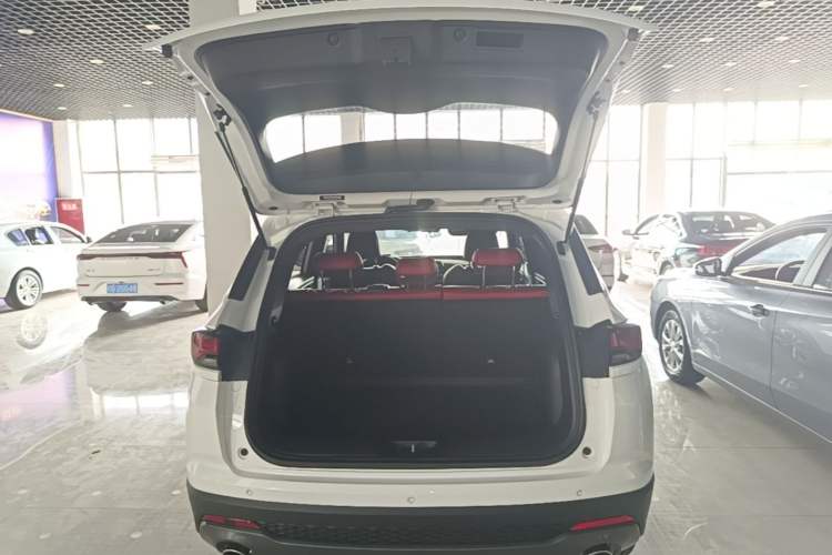 Used CHANGAN CS35PLUS 2021 Revised Version Blue Whale NE 1.4T DCT Luxury Edition Trunk