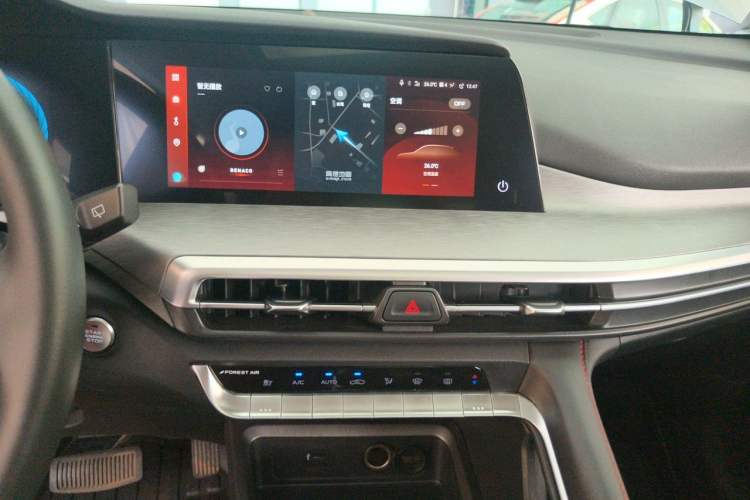 Used CHANGAN CS35PLUS 2022 Blue Whale NE 1.4T DCT Luxury Model Audio And AC Panel