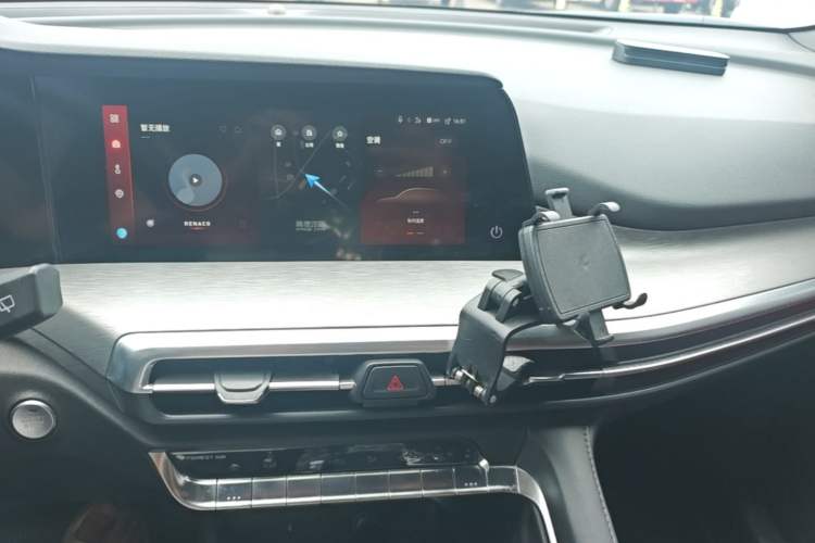 Used CHANGAN CS35PLUS 2022 Blue Whale NE 1.4T DCT Luxury Model Audio And AC Panel