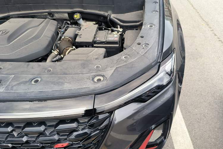 Used CHANGAN CS35PLUS 2022 Blue Whale NE 1.4T DCT Luxury Model Engine Bay Left