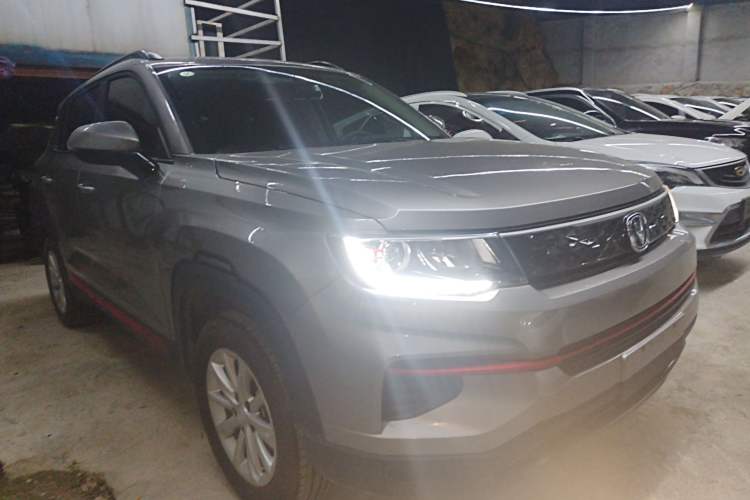 Used CHANGAN CS35PLUS 2022 1.6L CVT Elite Edition Front Right 45 Deg